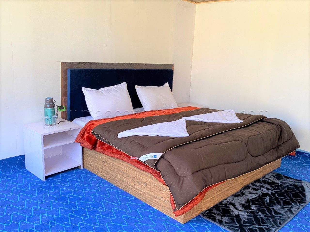 maa Cottage Pangong Tent